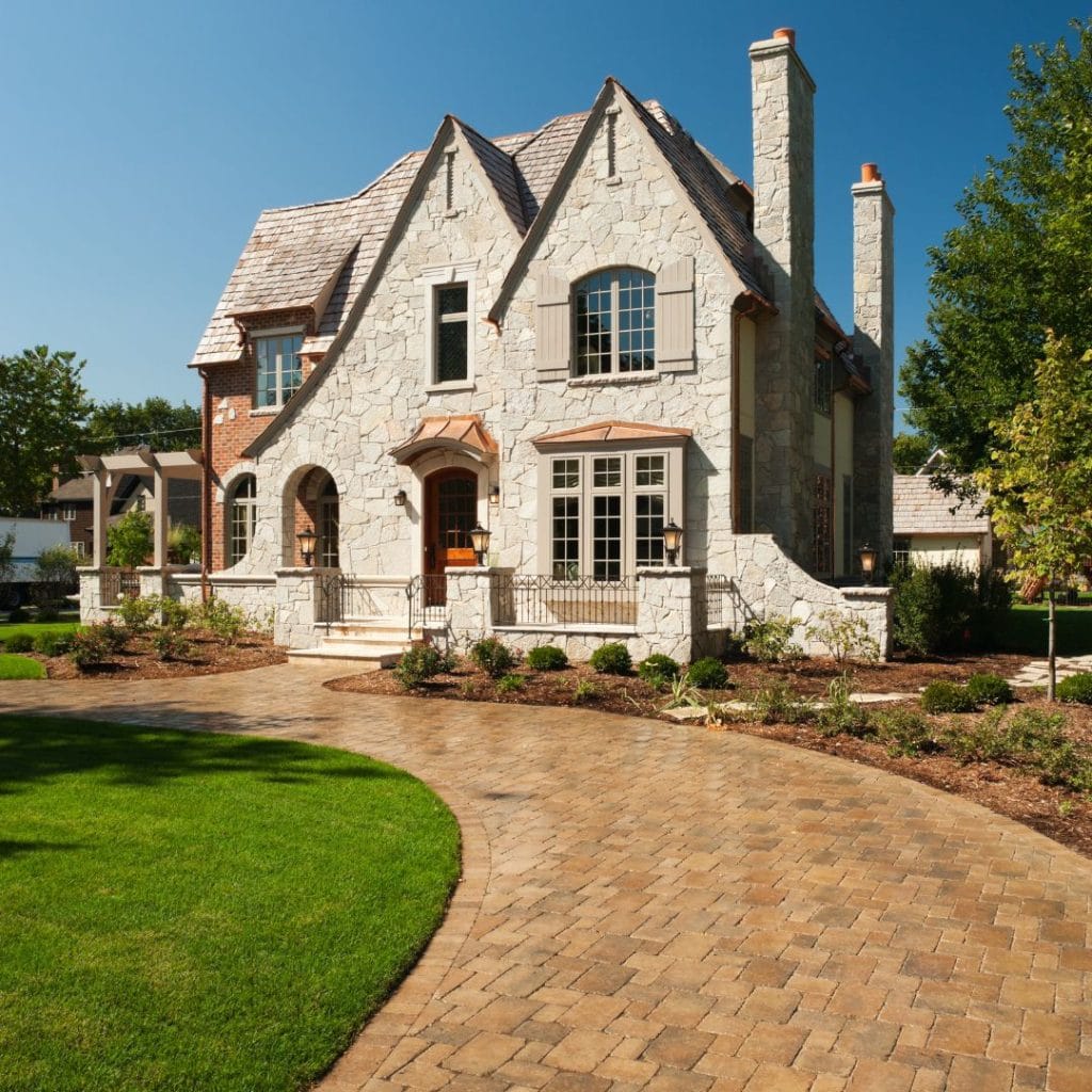Driveway with pavers